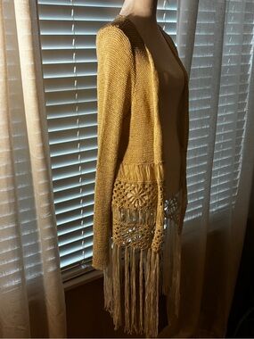 Knox Rose Open-Front Fringe Cardigan.  Cream color. Size M